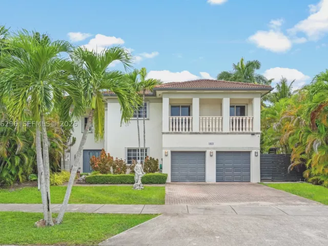 5-bedroom home for rent in Miami - 3654 SW 150th Ct - MondialRealty