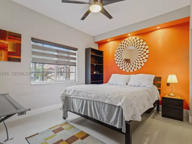 5-bedroom home for rent in Miami - 3654 SW 150th Ct - MondialRealty