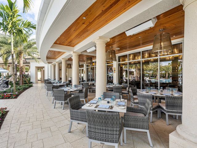 3-bedroom home for sale in Delray Beach - 16131 Villa Vizcaya Place - MondialRealty