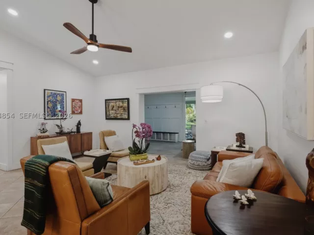 3-bedroom home for sale in Homestead - 24280 SW 182nd Ave - MondialRealty