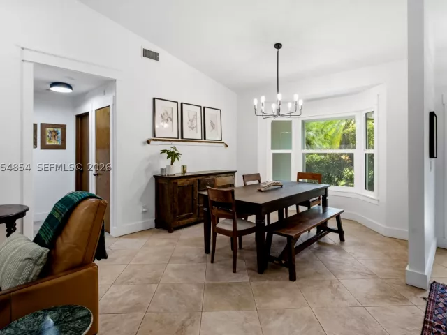 3-bedroom home for sale in Homestead - 24280 SW 182nd Ave - MondialRealty
