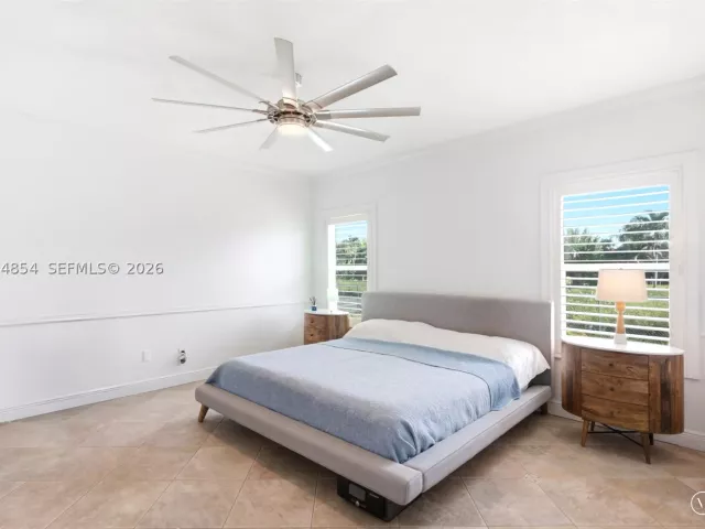 3-bedroom home for sale in Homestead - 24280 SW 182nd Ave - MondialRealty