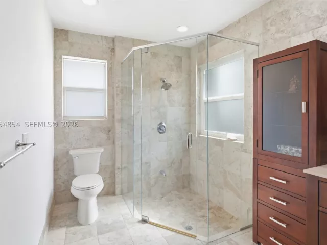 3-bedroom home for sale in Homestead - 24280 SW 182nd Ave - MondialRealty