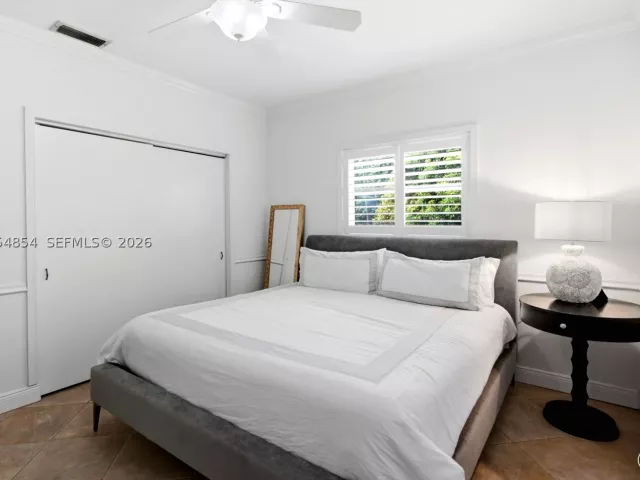 3-bedroom home for sale in Homestead - 24280 SW 182nd Ave - MondialRealty
