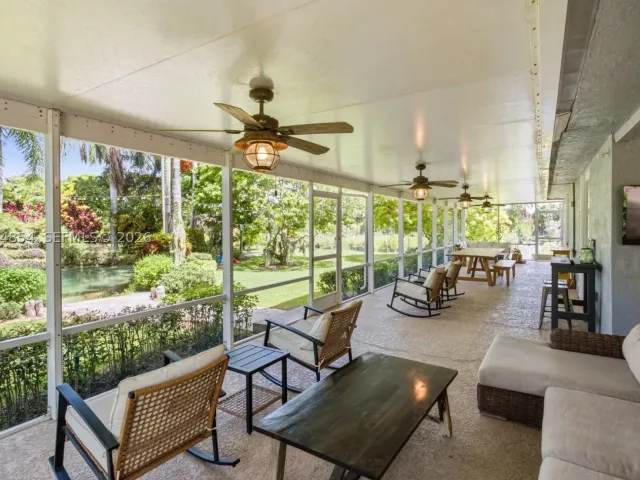 3-bedroom home for sale in Homestead - 24280 SW 182nd Ave - MondialRealty