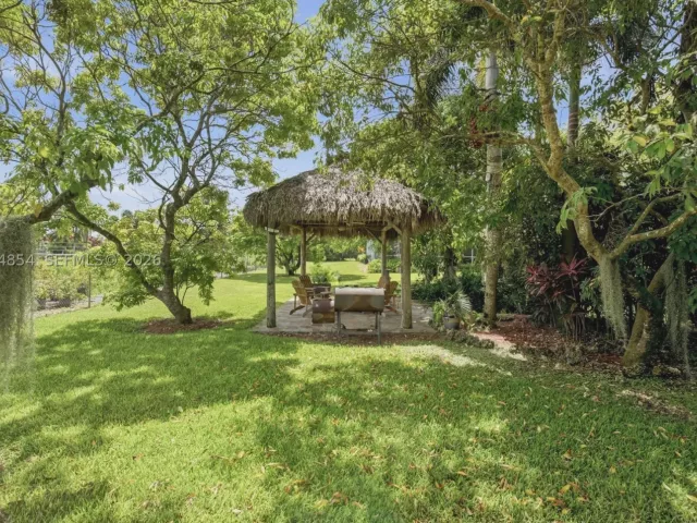3-bedroom home for sale in Homestead - 24280 SW 182nd Ave - MondialRealty