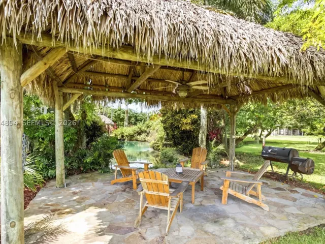 3-bedroom home for sale in Homestead - 24280 SW 182nd Ave - MondialRealty