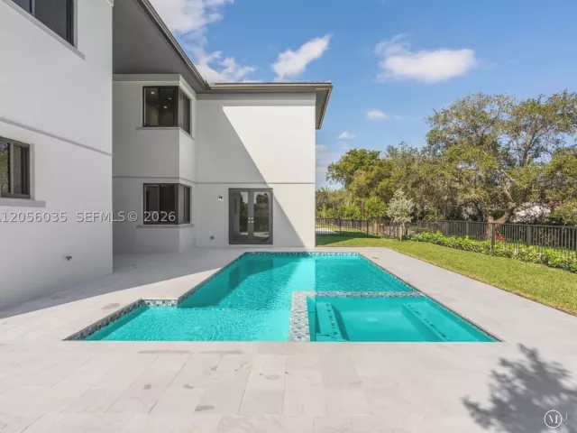 5-bedroom home for sale in Miami - 19701 NE 16 PL - MondialRealty