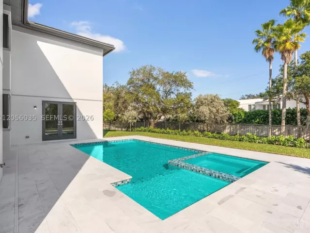 5-bedroom home for sale in Miami - 19701 NE 16 PL - MondialRealty