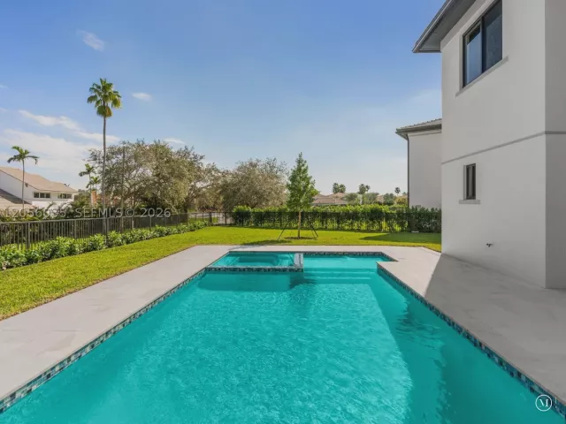 5-bedroom home for sale in Miami - 19701 NE 16 PL - MondialRealty