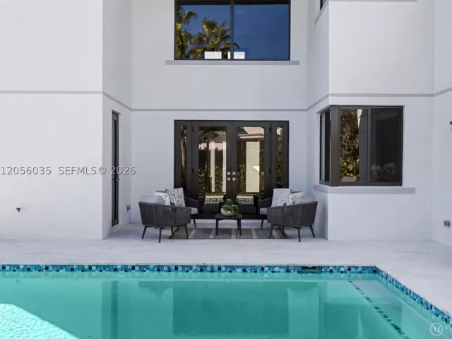 5-bedroom home for sale in Miami - 19701 NE 16 PL - MondialRealty