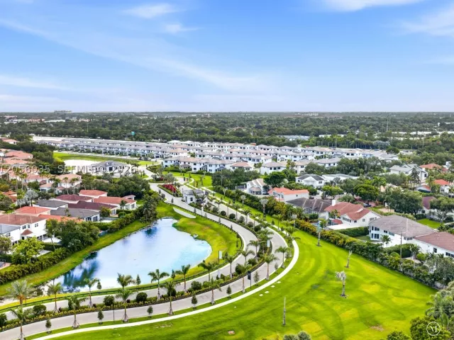 5-bedroom home for sale in Miami - 19701 NE 16 PL - MondialRealty