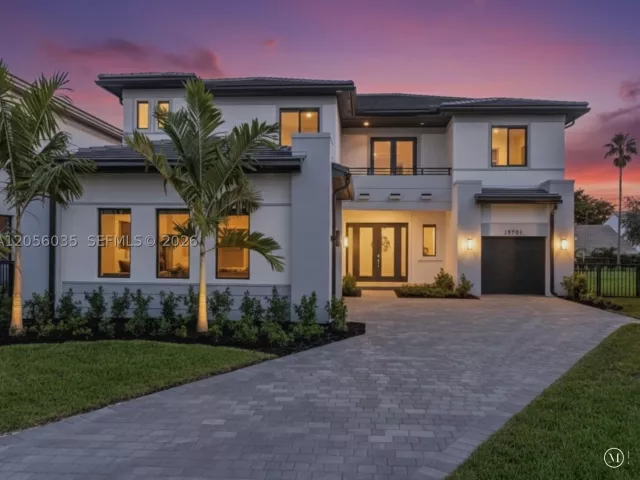 5-bedroom home for sale in Miami - 19701 NE 16 PL - MondialRealty