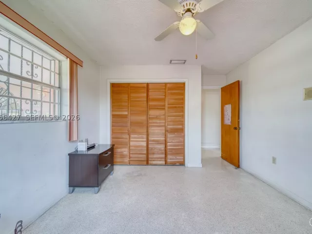 4-bedroom home for sale in Miami - 6335 SW 31st St - MondialRealty