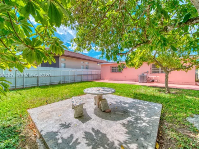 4-bedroom home for sale in Miami - 6335 SW 31st St - MondialRealty