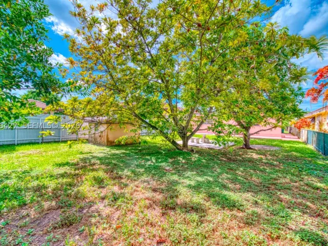 4-bedroom home for sale in Miami - 6335 SW 31st St - MondialRealty
