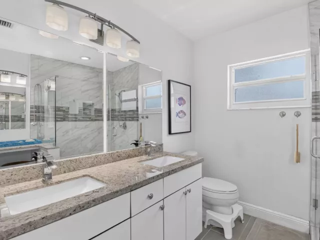 3-bedroom home for rent in Boca Raton - 700 NE 70th Street - MondialRealty