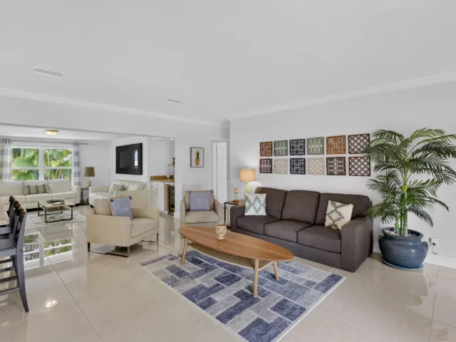 3-bedroom home for rent in Boca Raton - 700 NE 70th Street - MondialRealty
