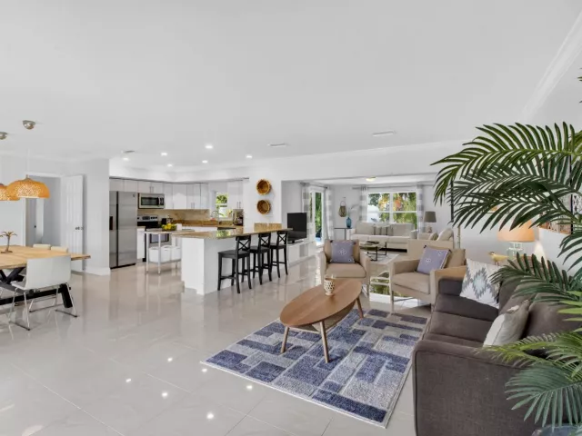 3-bedroom home for rent in Boca Raton - 700 NE 70th Street - MondialRealty