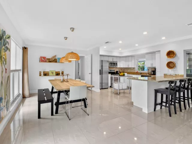 3-bedroom home for rent in Boca Raton - 700 NE 70th Street - MondialRealty