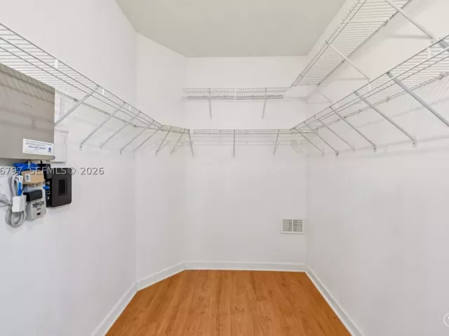 3-bedroom home for rent in Doral - 8188 NW 108th Pl - - MondialRealty