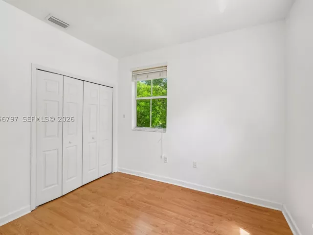 3-bedroom home for rent in Doral - 8188 NW 108th Pl - - MondialRealty