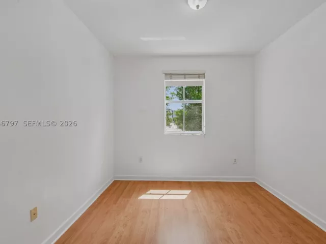 3-bedroom home for rent in Doral - 8188 NW 108th Pl - - MondialRealty