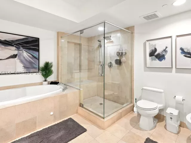 3-bedroom condo for rent in Hallandale Beach - 1850 S Ocean Dr 2204 - MondialRealty