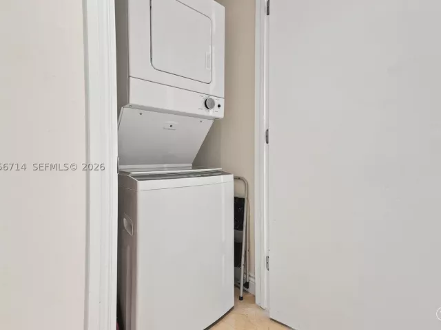 3-bedroom condo for rent in Hallandale Beach - 1850 S Ocean Dr 2204 - MondialRealty