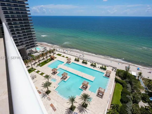3-bedroom condo for rent in Hallandale Beach - 1850 S Ocean Dr 2204 - MondialRealty