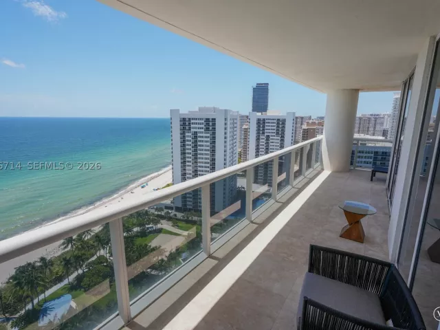 3-bedroom condo for rent in Hallandale Beach - 1850 S Ocean Dr 2204 - MondialRealty