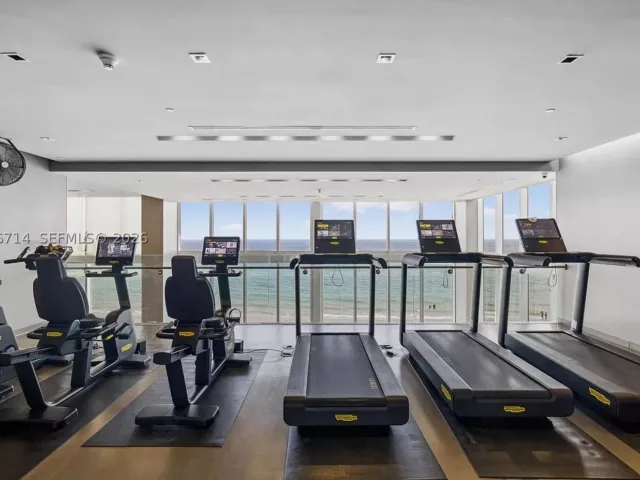 3-bedroom condo for rent in Hallandale Beach - 1850 S Ocean Dr 2204 - MondialRealty