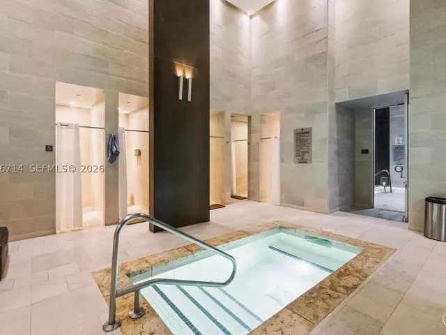 3-bedroom condo for rent in Hallandale Beach - 1850 S Ocean Dr 2204 - MondialRealty
