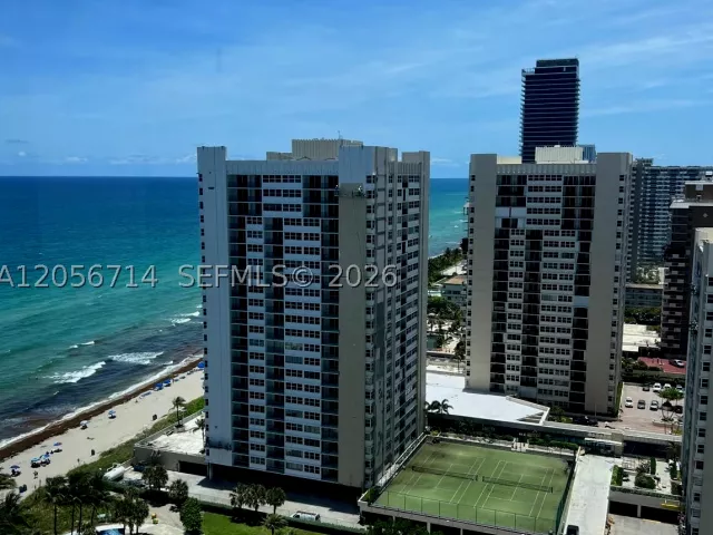 3-bedroom condo for rent in Hallandale Beach - 1850 S Ocean Dr 2204 - MondialRealty