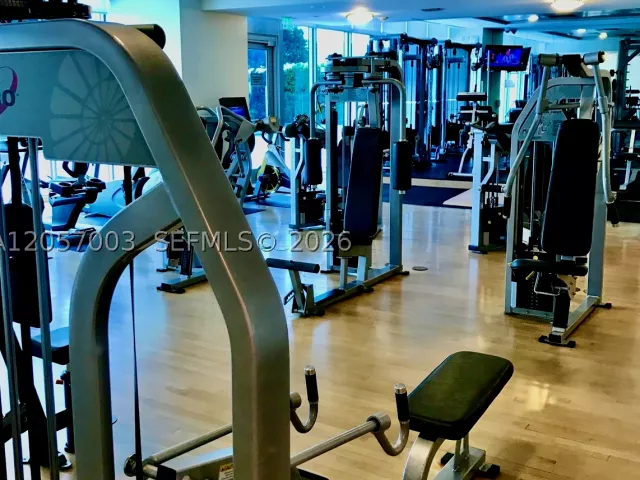 3-bedroom condo for rent in Miami - 1331 Brickell Bay Dr BL-48 - MondialRealty