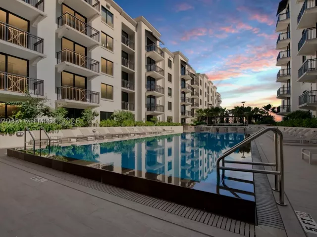 1-bedroom condo for rent in Coral Gables - 301 Altara Ave 520 - MondialRealty