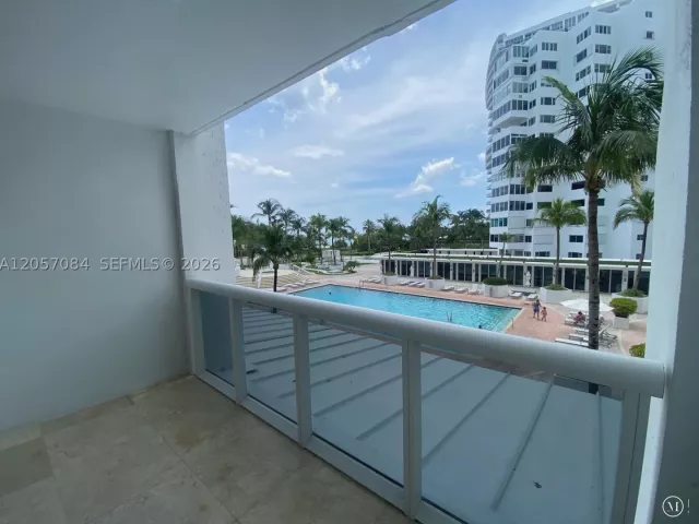 1-bedroom condo for rent in Bal Harbour - 10275 Collins Ave 215 - MondialRealty