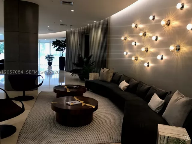 1-bedroom condo for rent in Bal Harbour - 10275 Collins Ave 215 - MondialRealty