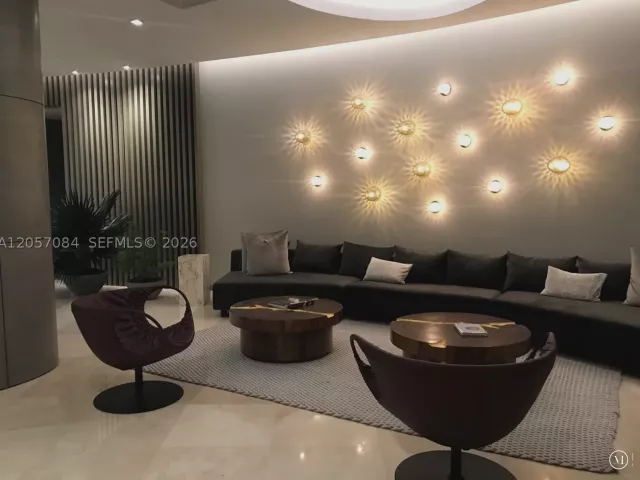 1-bedroom condo for rent in Bal Harbour - 10275 Collins Ave 215 - MondialRealty
