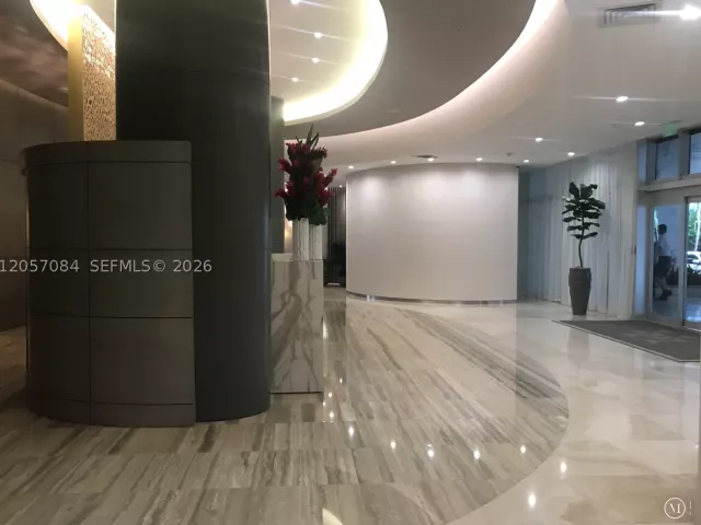 1-bedroom condo for rent in Bal Harbour - 10275 Collins Ave 215 - MondialRealty