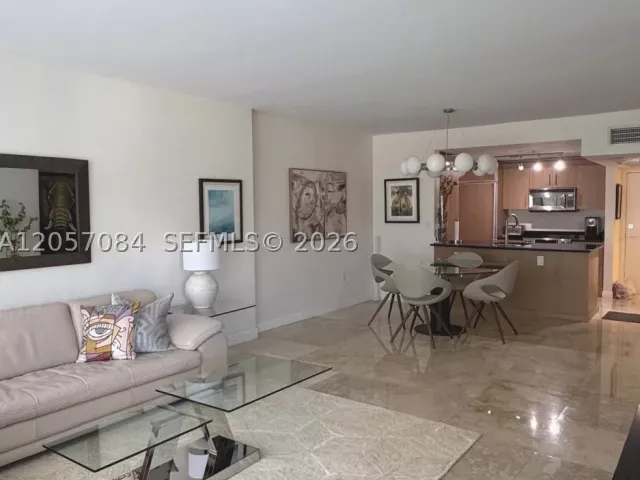 1-bedroom condo for rent in Bal Harbour - 10275 Collins Ave 215 - MondialRealty