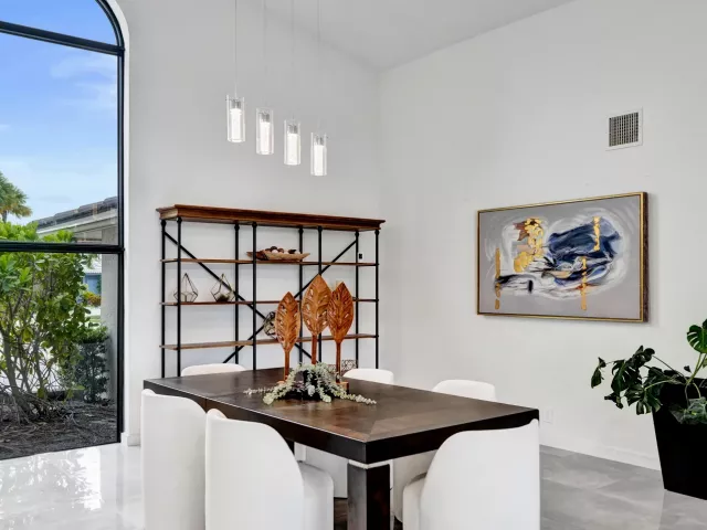 3-bedroom home for sale in Boca Raton - 10875 Boca Woods Lane - MondialRealty