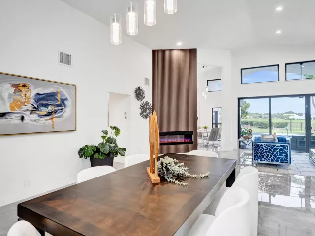 3-bedroom home for sale in Boca Raton - 10875 Boca Woods Lane - MondialRealty