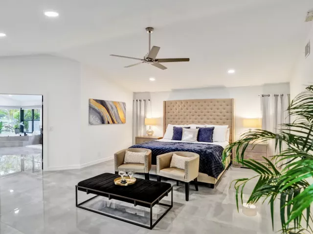 3-bedroom home for sale in Boca Raton - 10875 Boca Woods Lane - MondialRealty