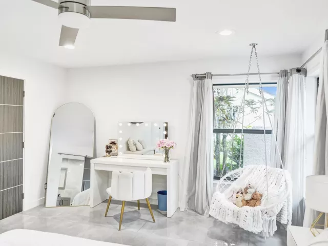 3-bedroom home for sale in Boca Raton - 10875 Boca Woods Lane - MondialRealty