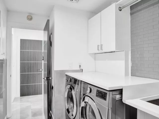 3-bedroom home for sale in Boca Raton - 10875 Boca Woods Lane - MondialRealty
