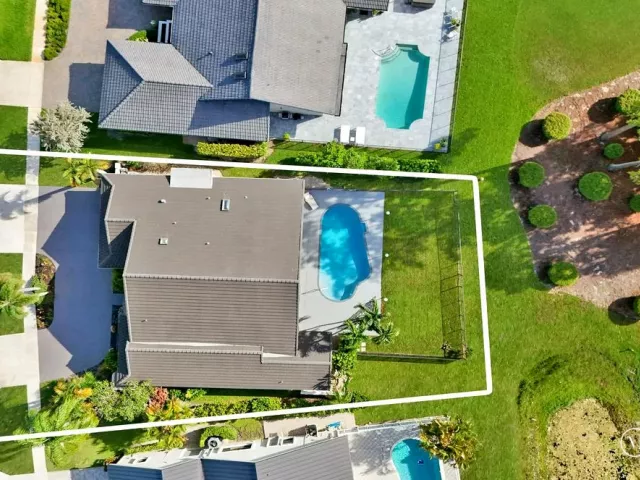 3-bedroom home for sale in Boca Raton - 10875 Boca Woods Lane - MondialRealty