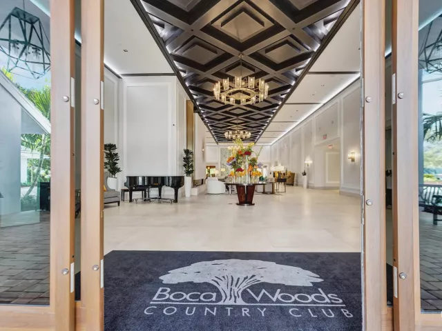 3-bedroom home for sale in Boca Raton - 10875 Boca Woods Lane - MondialRealty