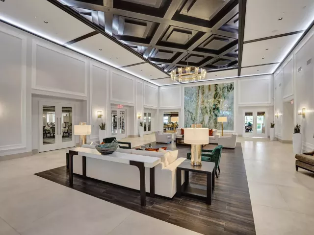 3-bedroom home for sale in Boca Raton - 10875 Boca Woods Lane - MondialRealty