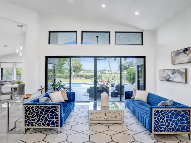3-bedroom home for sale in Boca Raton - 10875 Boca Woods Lane - MondialRealty